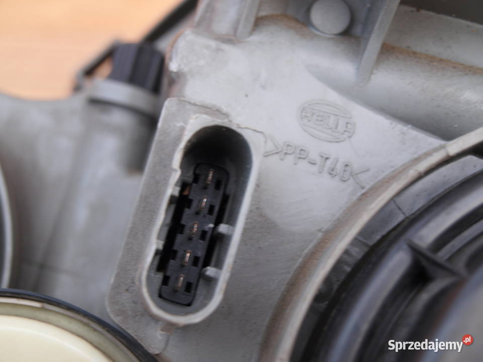 Mercedes C klasa W203 lampa prawa przód zwykła Kalisz