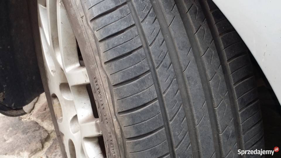 VW GOLF IV TDI 19 2003r Srebrny metalic Starachowice