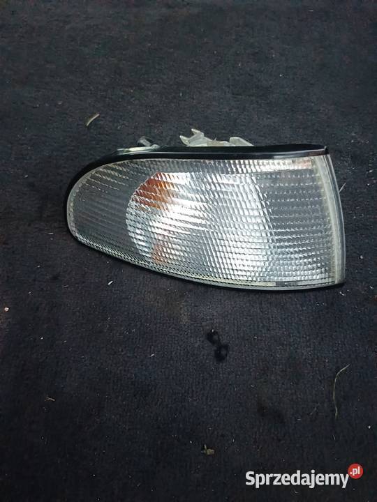 Kierunkowskaz Prawy Audi A4 B5 a20 osobowe śląskie Myszków