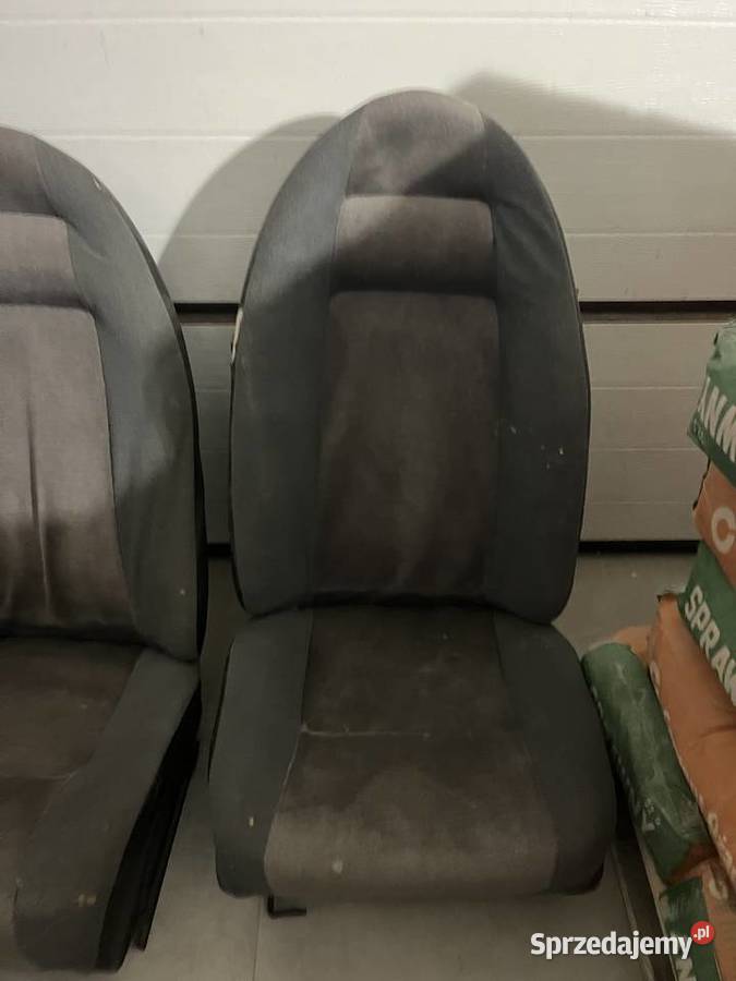 Fotele lotnicze Fiat 126p Dzierzkowice-Podwody