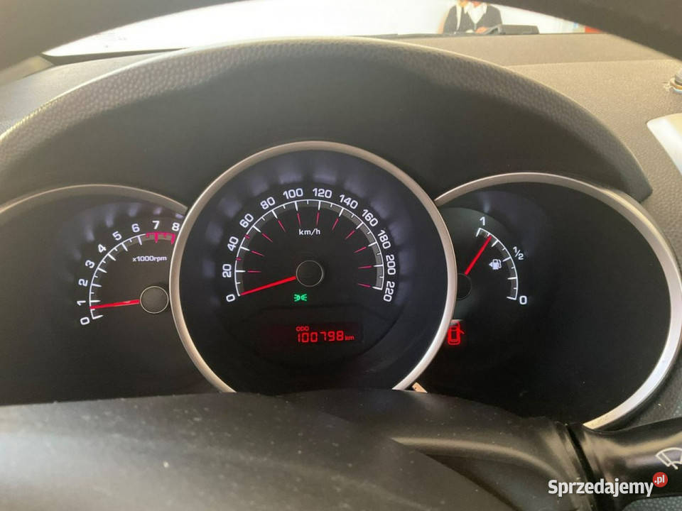 Kia Venga Klimatyzacja 2 kpl opon Niski przebieg wspomaganie kierownicy Cieszyn sprzedam