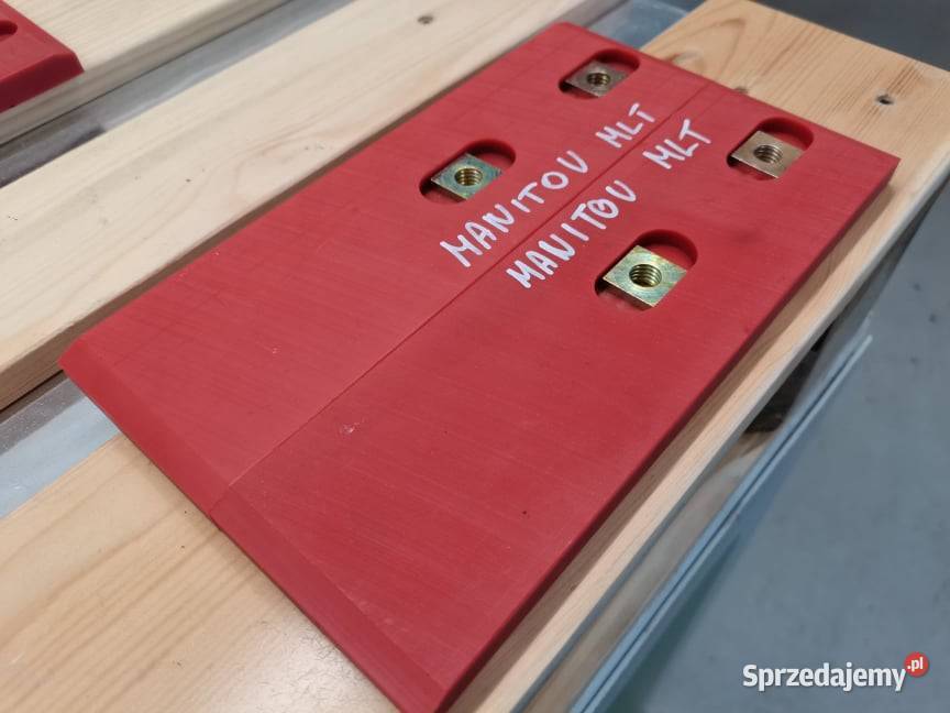 Ślizgi wysiegnika Manitou MLT Komplet Pozostałe Wilkowo sprzedam