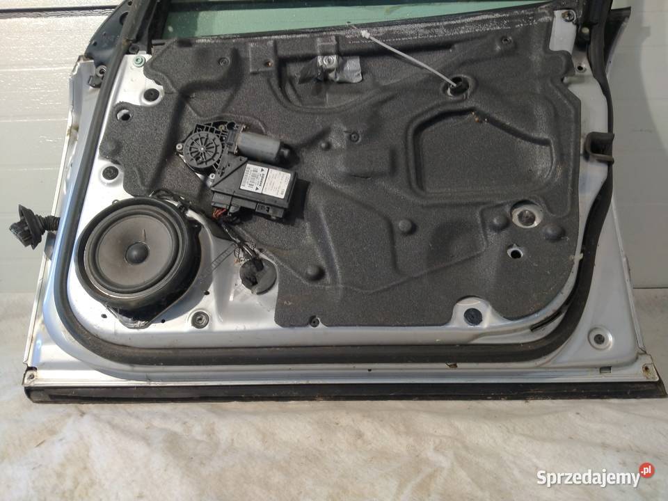 AUDII A4 B6 0104 DRZWI PRAWY PRZÓD Karoseria Bielsko-Biała