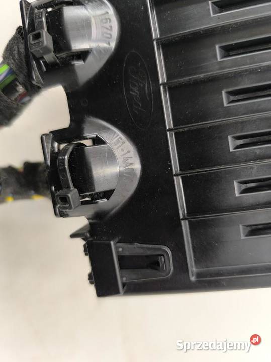 SKRZYNKA BEZPIECZNIKÓW FORD FIESTA MK7 LIFT Skrzynki bezpieczników sprzedam