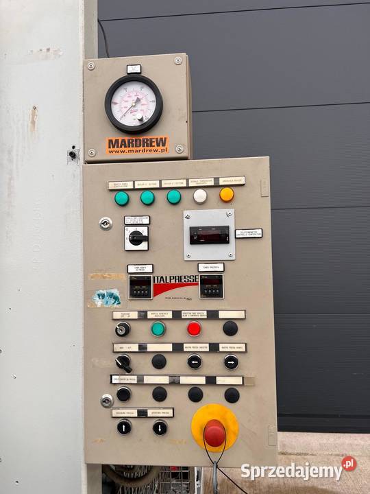 Prasa półkowa automatyczna Italpresse DS130