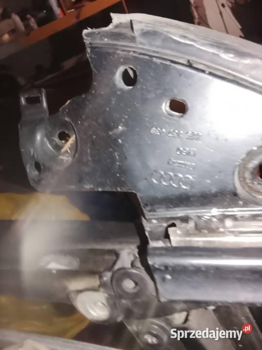 A4B6 2003r Szyba prawy przód uzbrojona Rok produkcji 2003 Nowy Targ