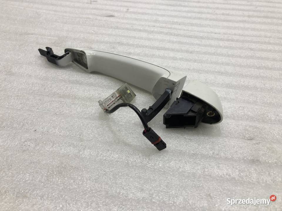 KLAMKA DRZWI PRAWY TYŁ BMW F31 ALPINWEISS osobowe wielkopolskie