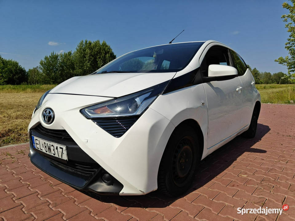 Toyota Aygo II 2014 201000km mazowieckie Karczew