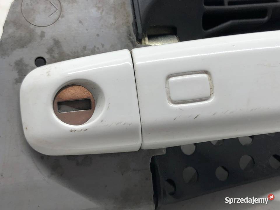 KLAMKA ZEWNĘTRZNA LEWY PRZÓD AUDI A4 B8 Kombi
