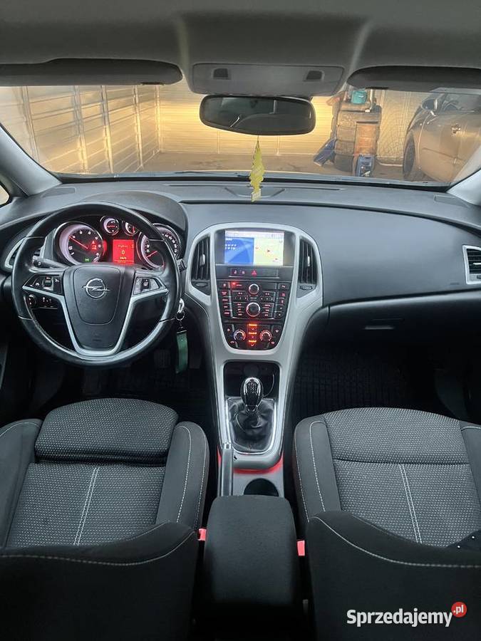 Opel Astra J SportsTourer 17cdti 285640km dolnośląskie Legnica