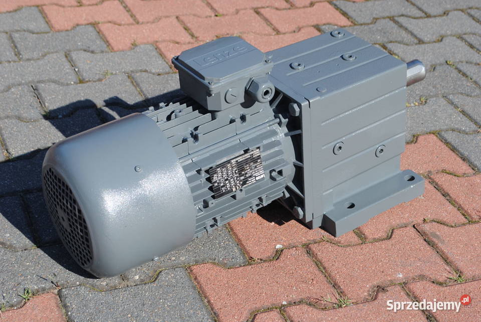 Motoreduktor 4kw 73obrmin LENZE Kargowa