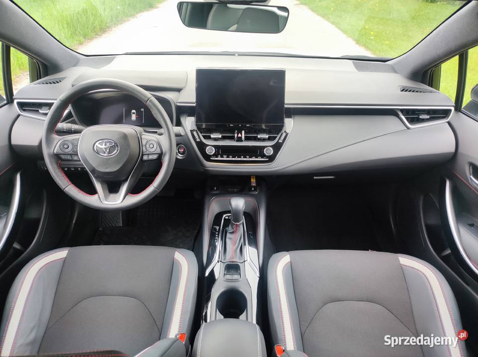 Toyota Corolla GR Sport 18Hybrid Cesja Leasing automatyczna