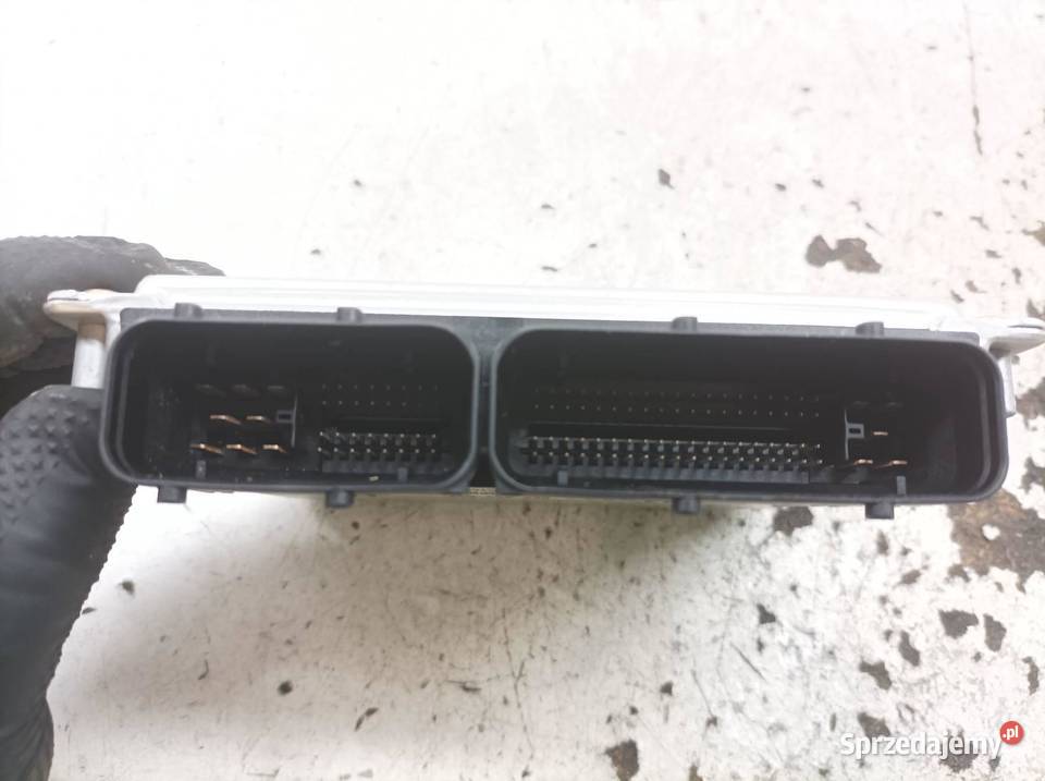 STEROWNIK SILNIKA 8E0909557 0261207285 20 B 130 sprzedam