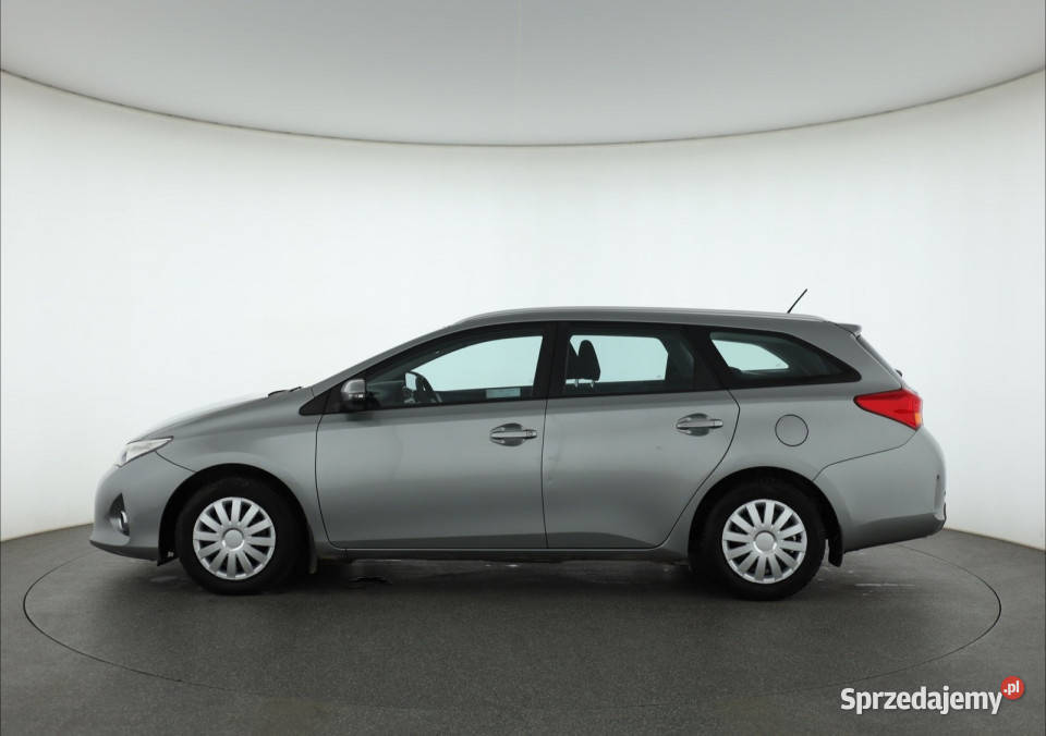 Toyota Auris 16 Valvematic srebrny mazowieckie Piaseczno