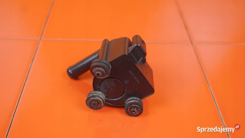 FIESTA MK7 B 10 ECOBOOST 14r 100 SFJA pompa wody Pompy wody