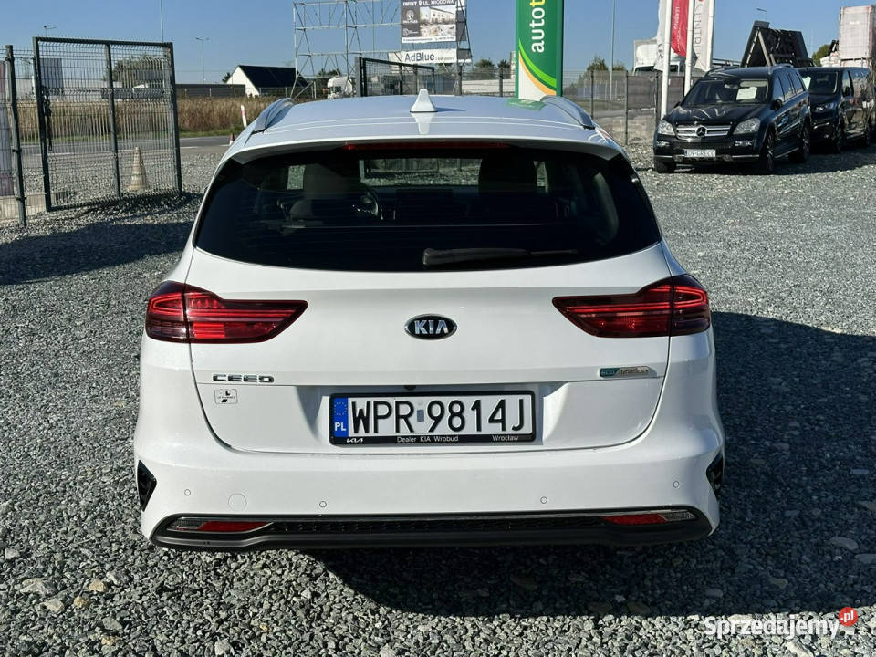 Kia Ceed 16 CRDi mHEV M 136 2021 Salon kamera Wojkowice