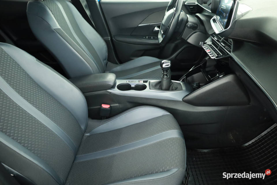 Peugeot 2008 12 PureTech radio Piaseczno