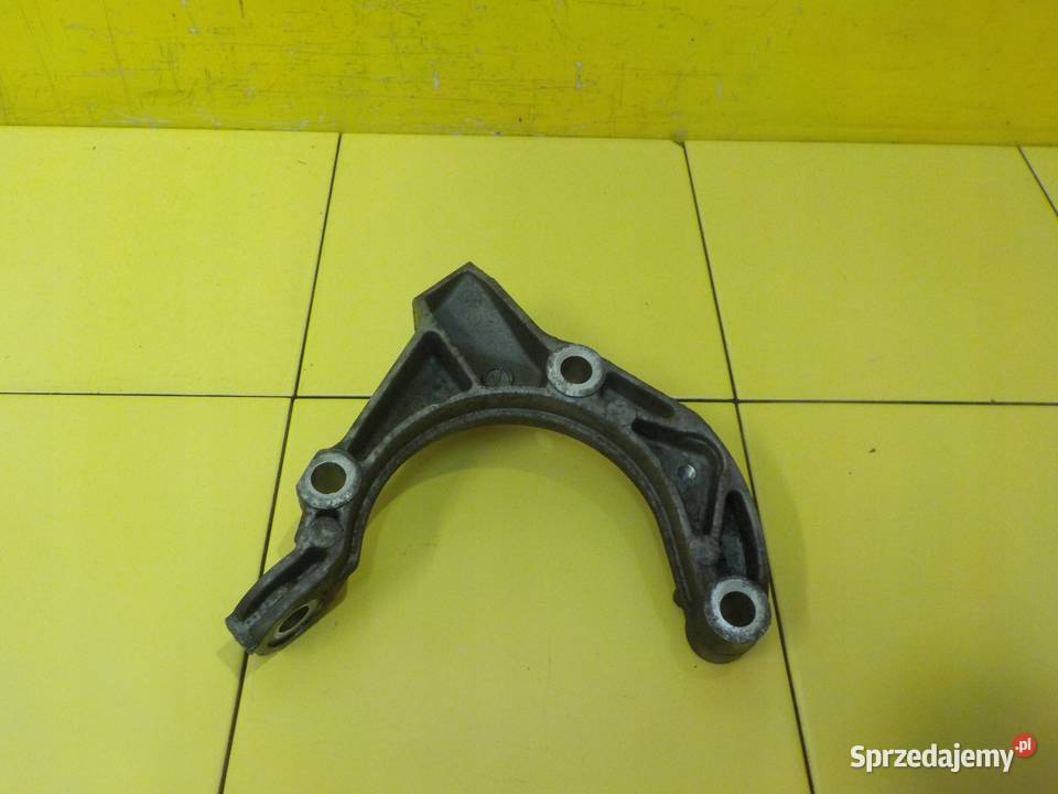 AUDI TT 18 TURBO 01r 224 APX lapa mocowanie Podpory Suków