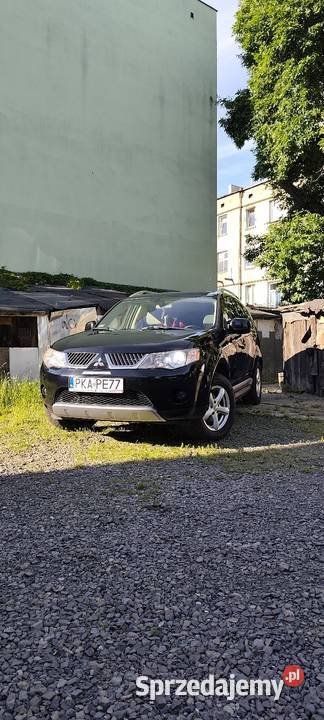 Mitsubishi Outlander 2 7 osób Rockford Fosgate Łódź