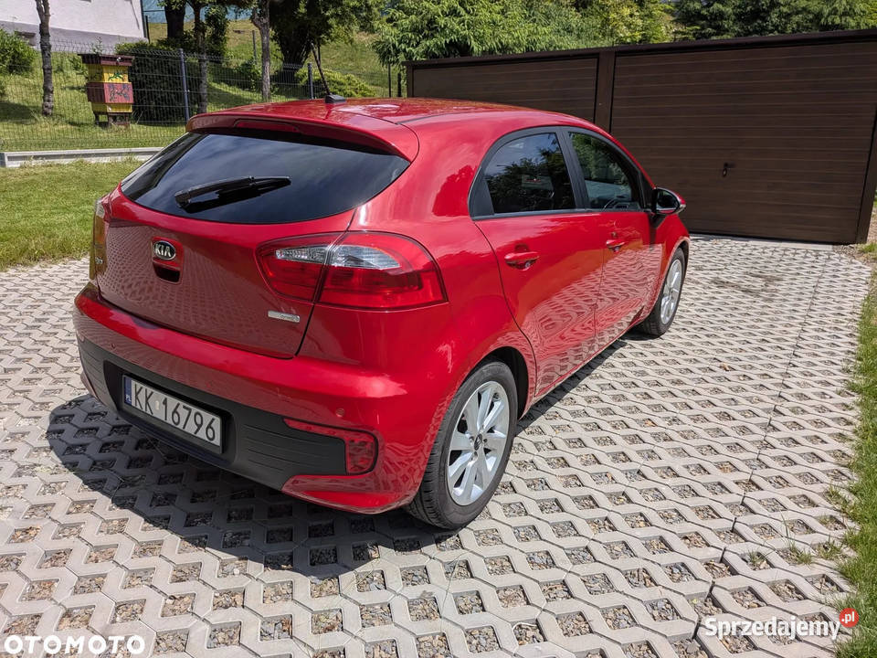 Kia Rio III 12 2016 Benzyna Garażowany manualna małopolskie