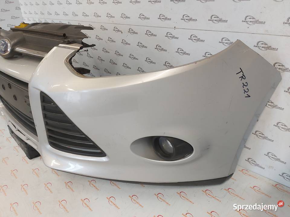 FORD FOCUS MK3 III 14r zderzak przód BM5117757A osobowe Motoryzacja Kielce