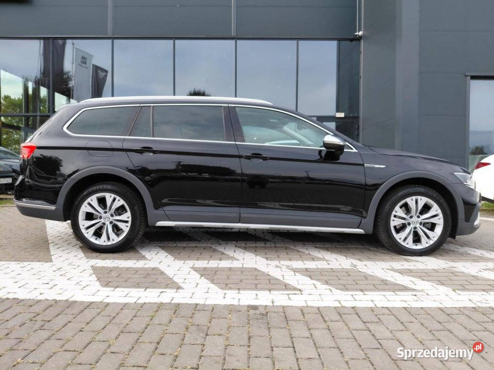 Volkswagen Passat 2019r FV23 LED PodgrzFotele Passat Kraków sprzedam