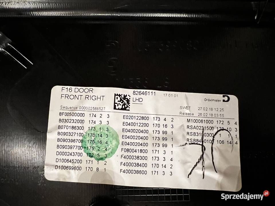 Tapicerki boczne drzwi BMW X6 F16 osobowe Wołomin