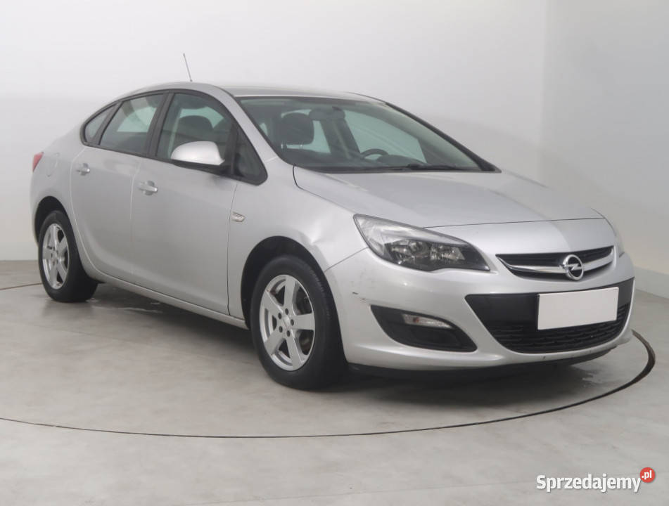 Opel Astra 14 T manualna Bielany Wrocławskie