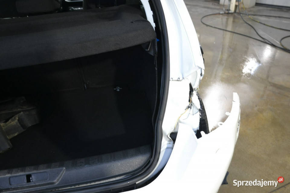 Peugeot 308 ŁADNY 12 benzyna 110 ledy tablet