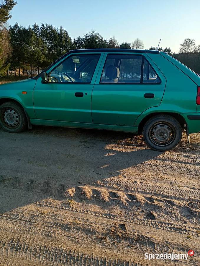 Skoda Felicia Rok produkcji 1998 Felicia Skoki