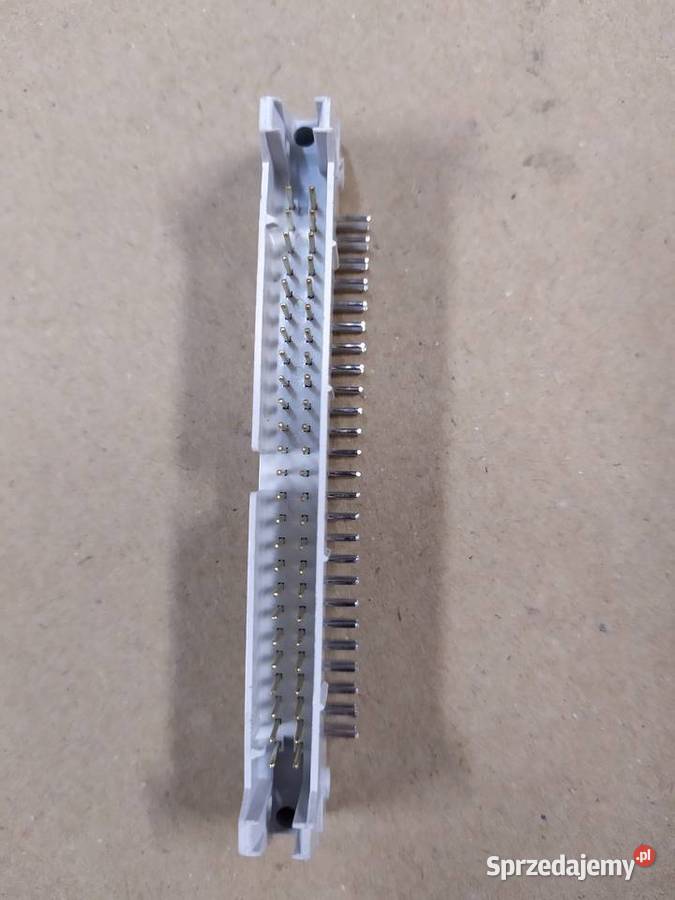 Złącze 50 pin złocone kątowe 90 Części i akcesoria Szydłowiec sprzedam