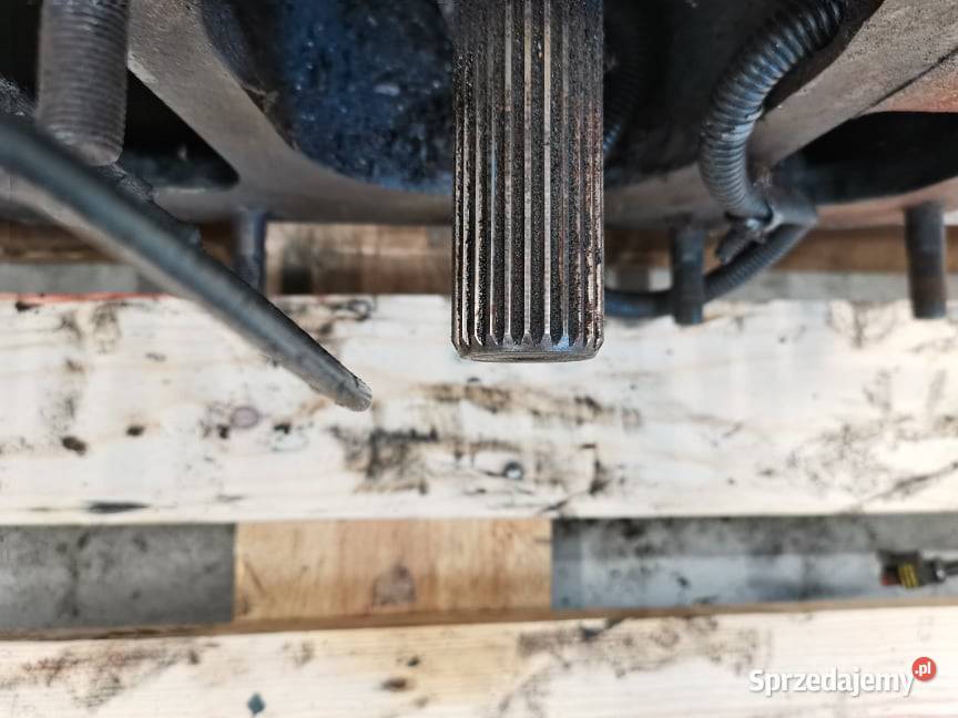 Valtra T213 Versu Obudowa TB0738 Wilkowo sprzedam