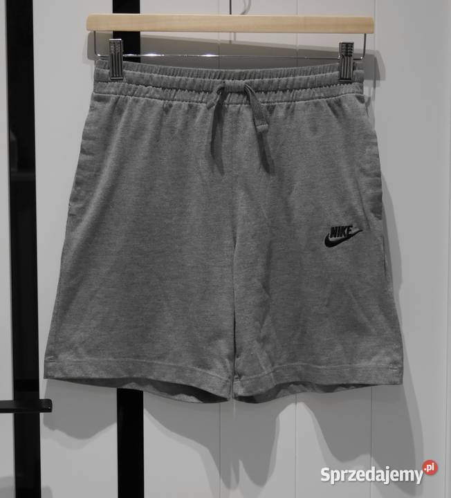 Nike fajne spodenki 147 158 Wrocław