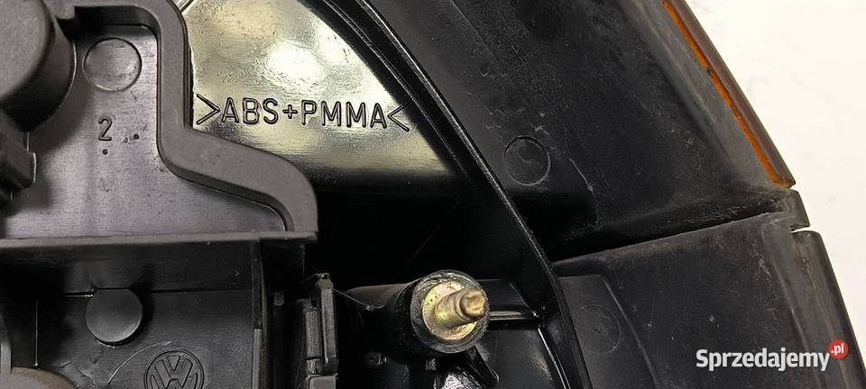 LAMPA LEWA TYŁ VOLKSWAGEN GOLF III osobowe