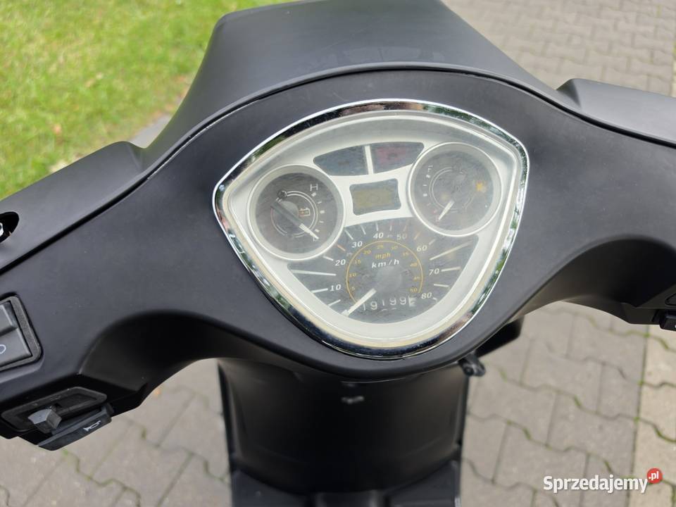 Skuter LA Souris VX50 w stylu retro Vespa sprowadzony Radomsko