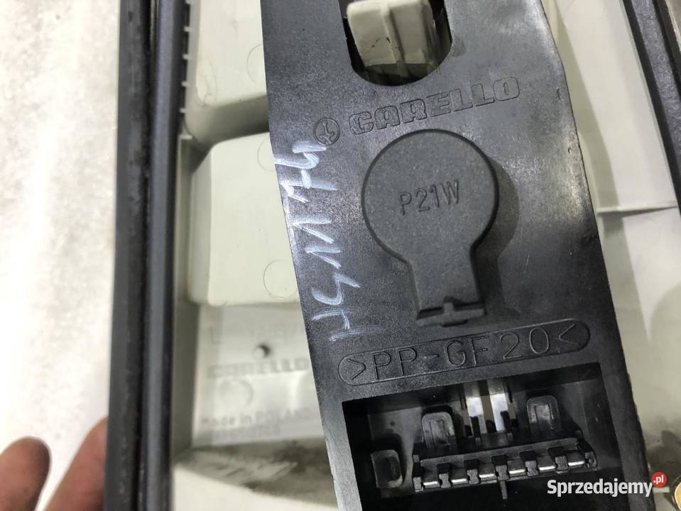 LAMPA LEWY TYŁ OPEL VECTRA B KOMBI 90585001 sprzedam