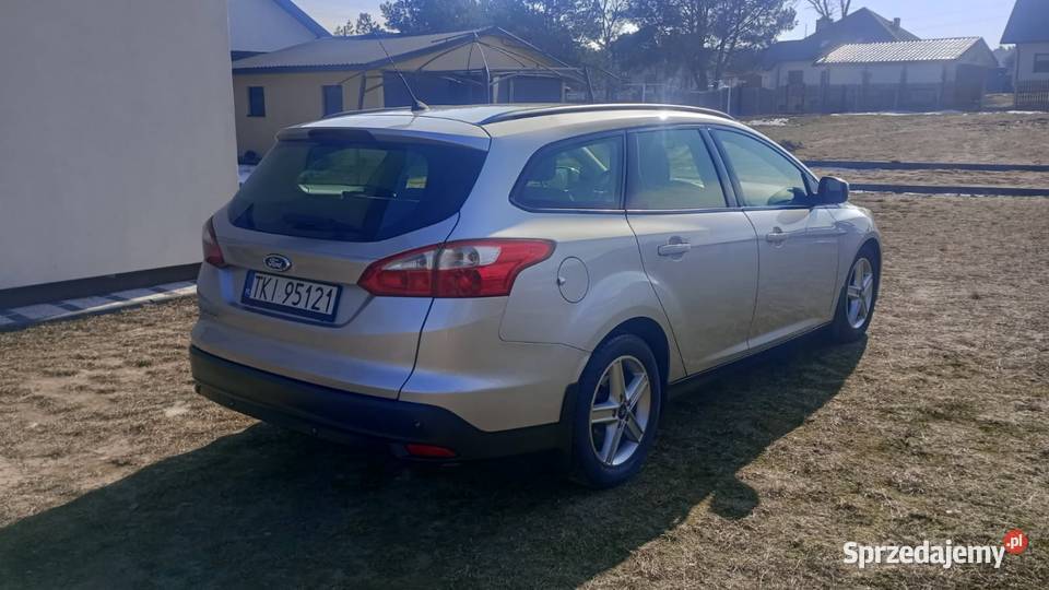 Ford focus nieuszkodzony Napęków sprzedam