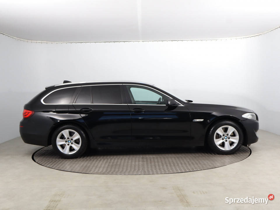 BMW 5 525d xDrive światła przeciwmgielne Bielany Wrocławskie