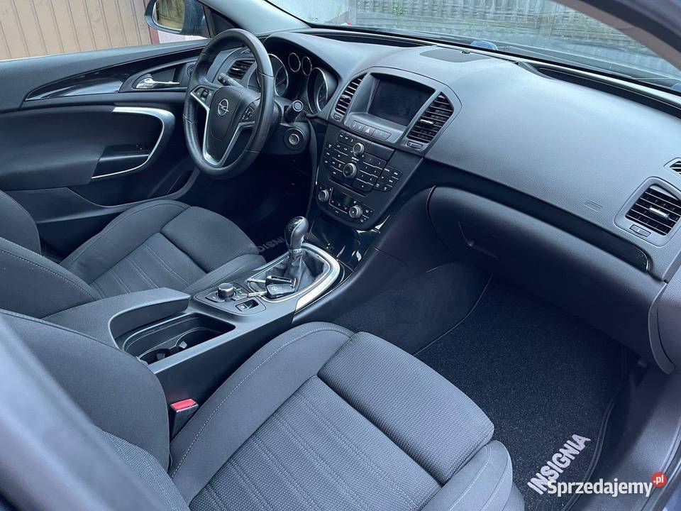 Opel Insignia 20 turbo benzyna 220 koni opony benzyna sprzedam