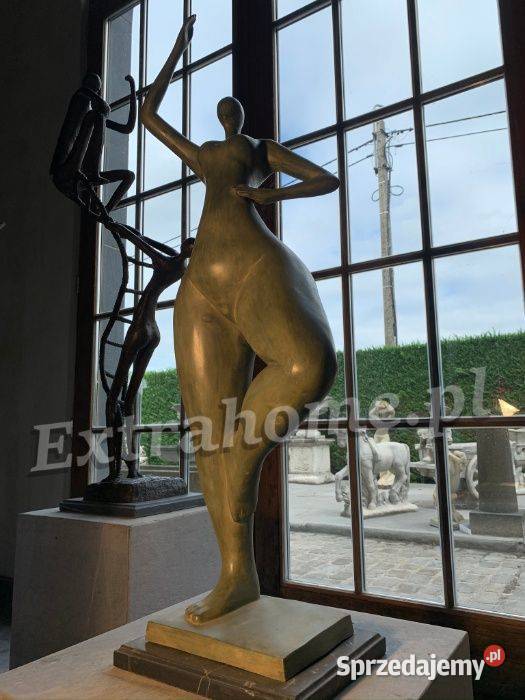 Figura z brązu Thick lady Nowoczesna kobita w