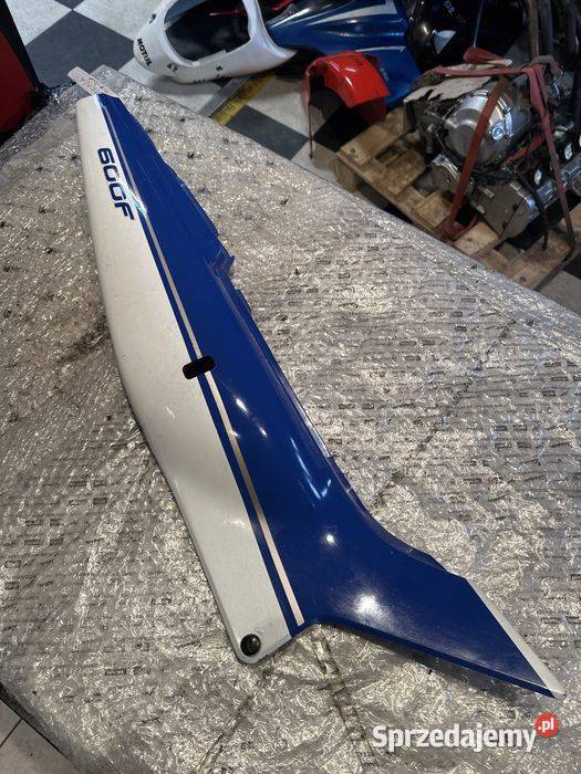 Ogon Zadupek Owiewka Honda CBR 600 F PC23 Prawa Poznań