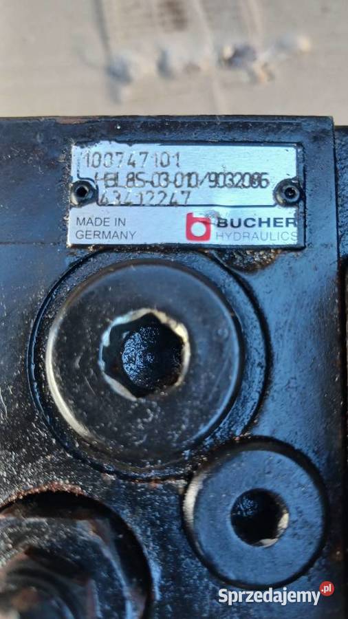 Rozdzielacz hydrauliczny BUCHER Układ hydrauliczny