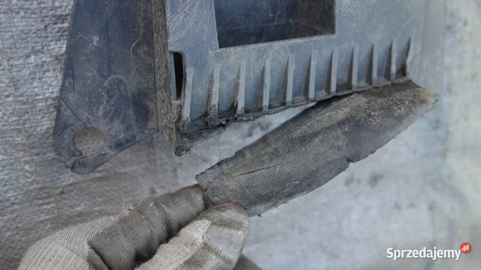 VOLVO C30 PLYTA OSLONA DOLNA ZDERZAKA Ruda Śląska