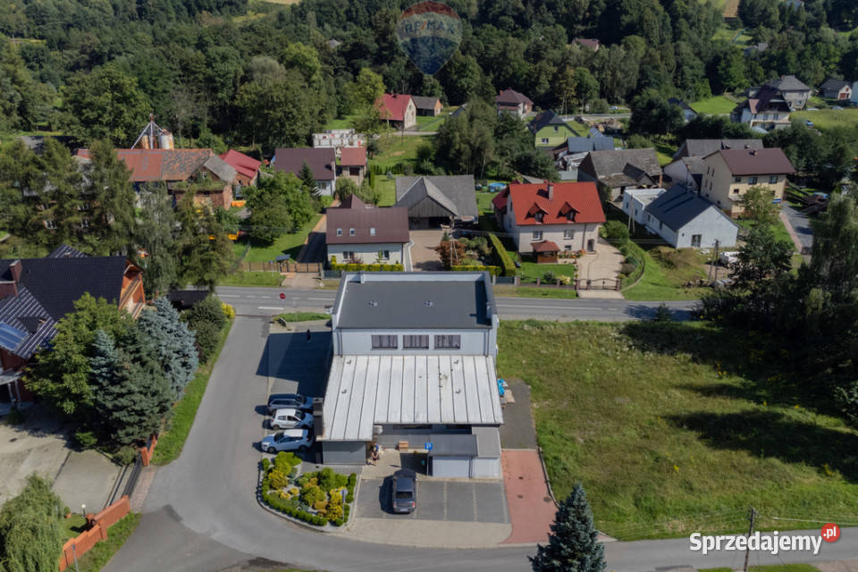 Budynek usługowo handlowoturystyczny