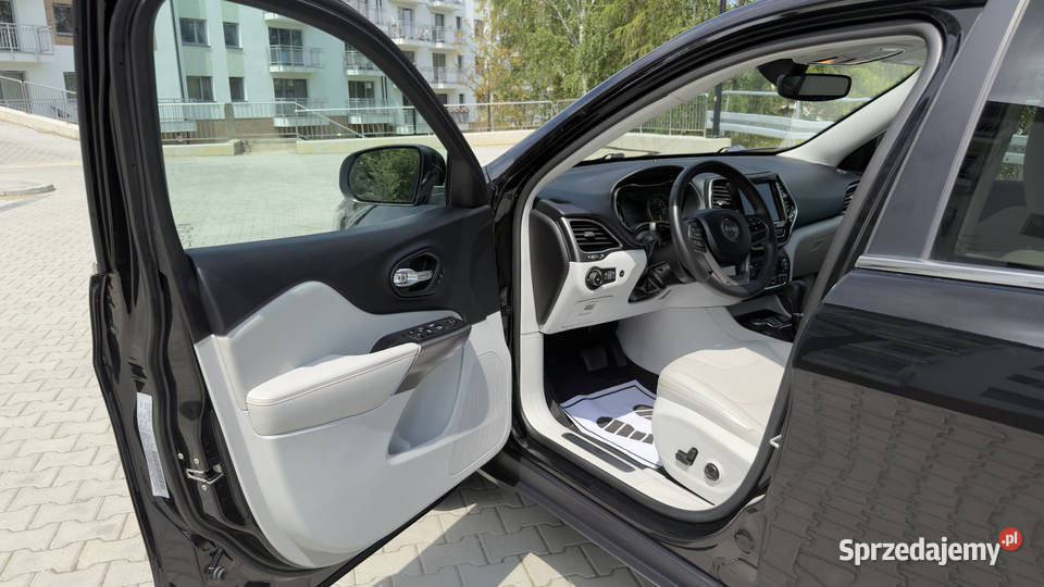 Jeep Cheeroke KL 2019 32 V6 Limited sprowadzony Rymanów
