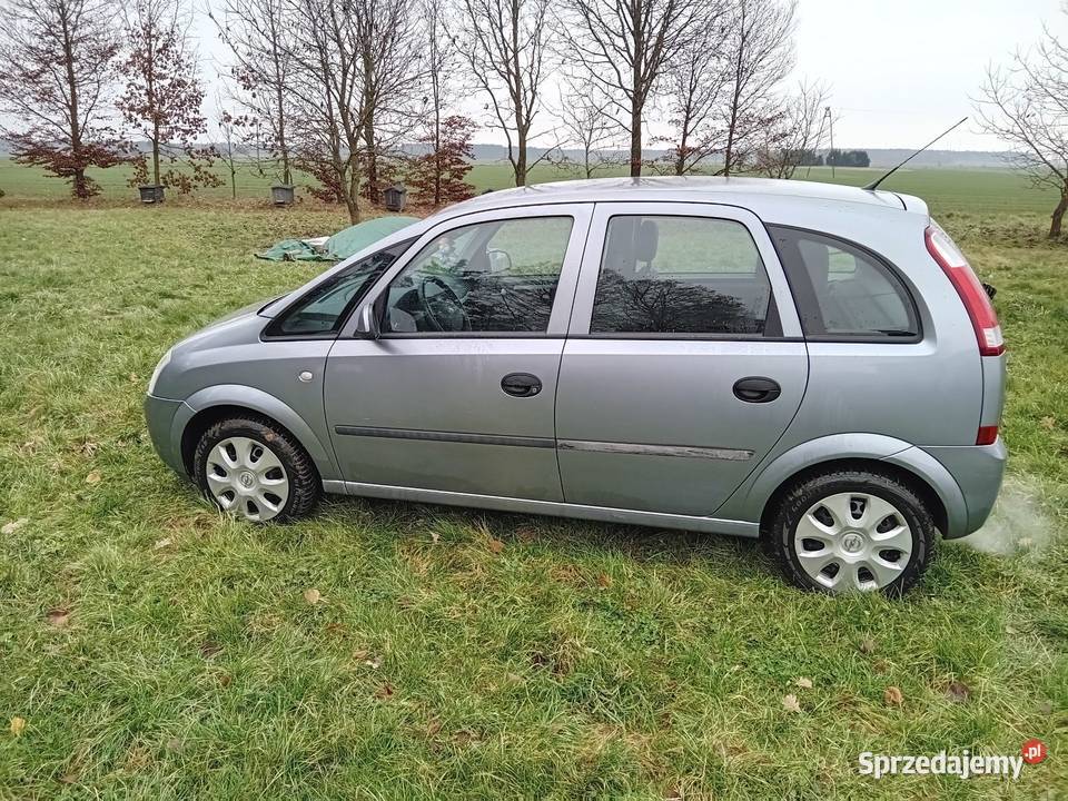 Sprzedam manualna Mosiny