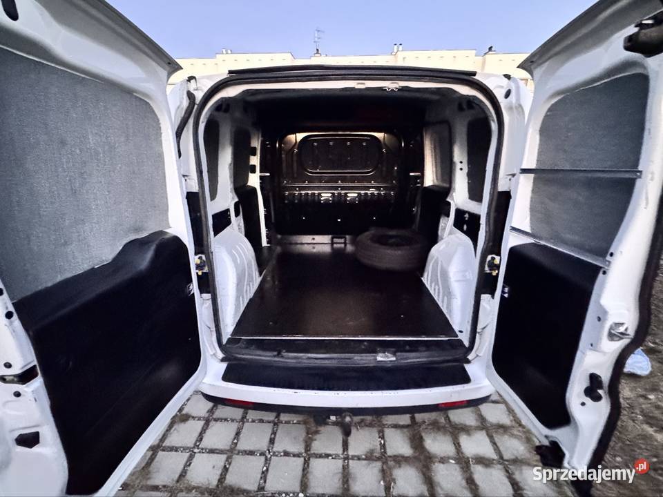 Fiat Doblo Cargo 14 CNG 120 2018 46 CarPass Dopiewiec