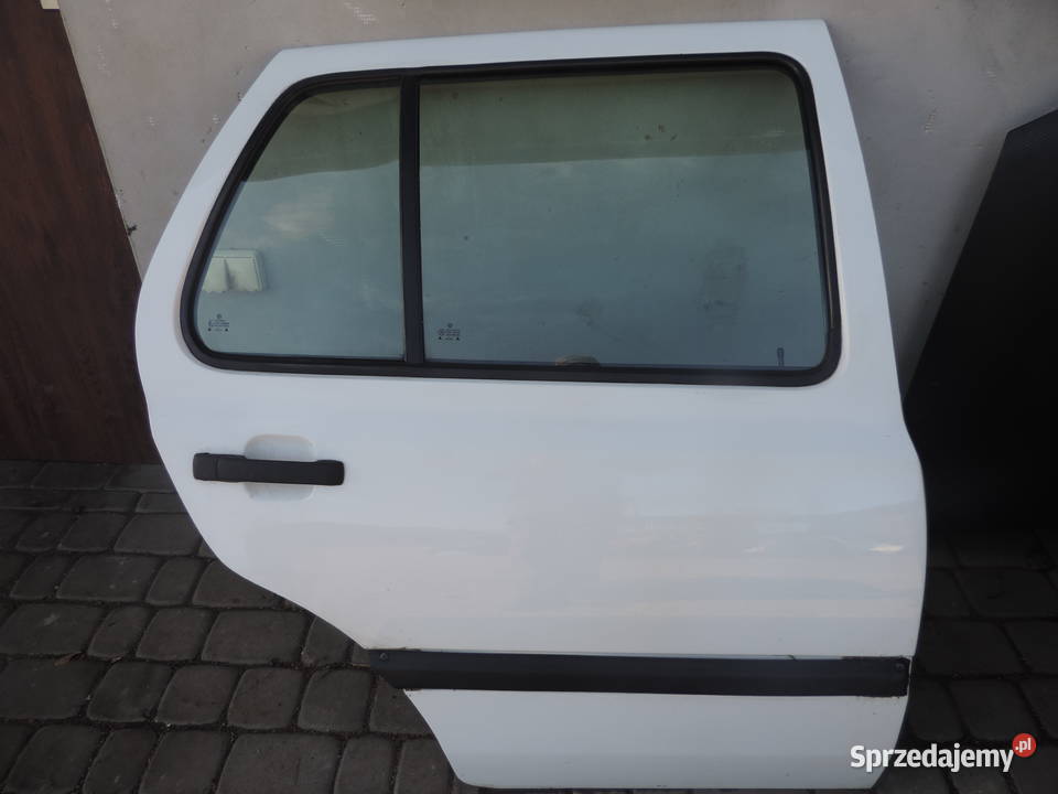 DRZWI PRAWY TYŁ VW GOLF 3 HB 5D LB9A Rok produkcji 1996 Nowy Sącz