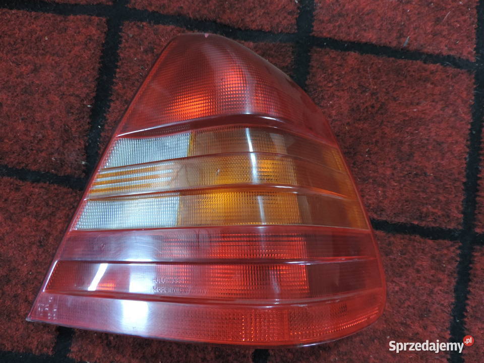 Lampa Prawa Tylna MERCEDES C KLASA W202