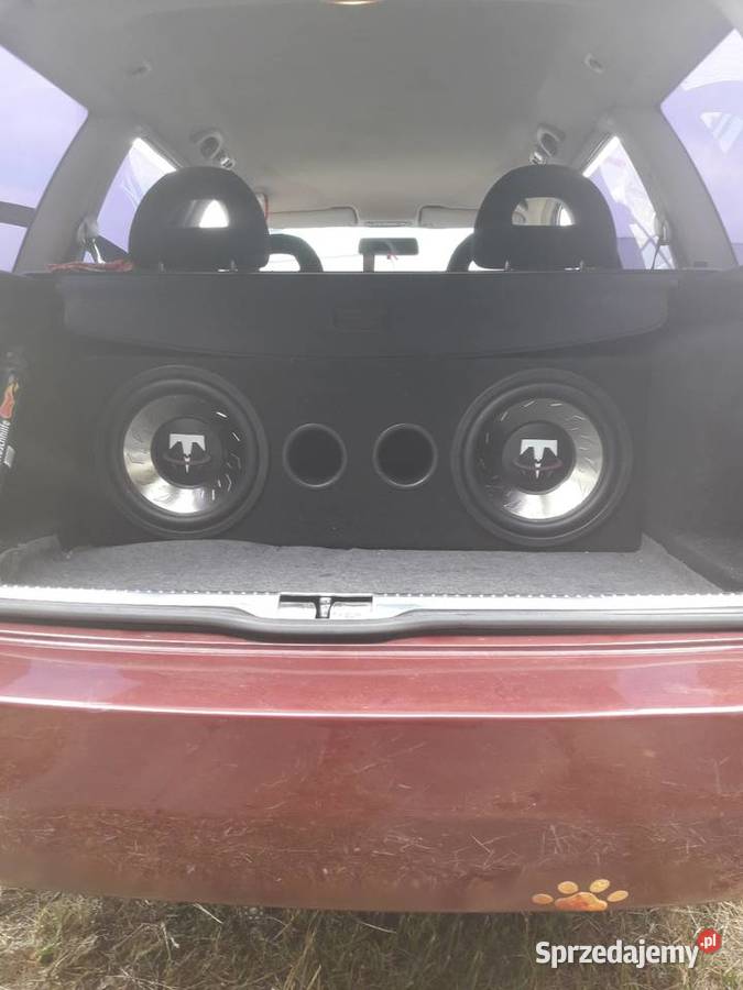 VWboragolf4 kombi subufer robiony na zamówienie Ozorków